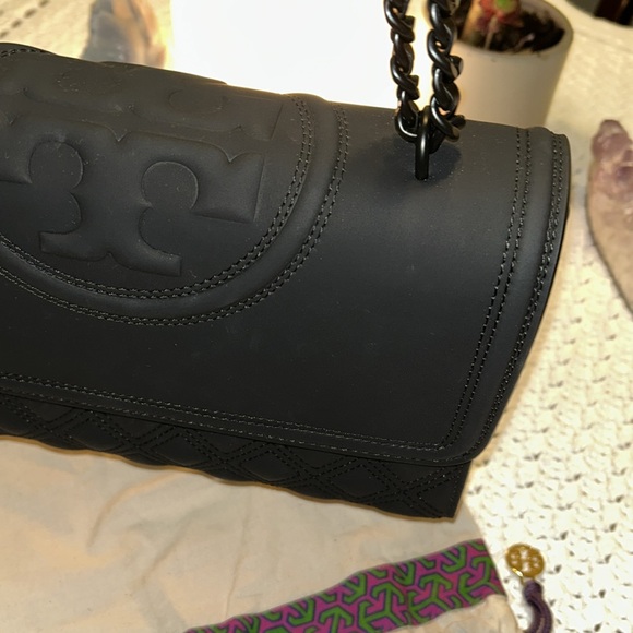 Tory Burch Fleming Two Way Crossbody/ Shoulder Bag - Picture 17 of 17